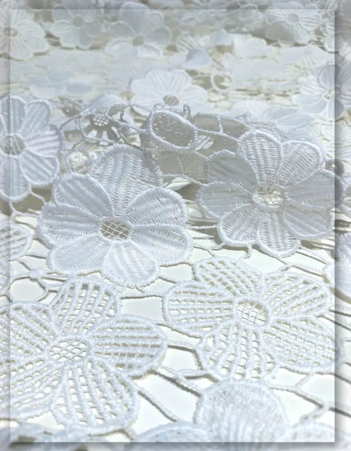 Floral Lace Fabric for Bridal Gown & Wedding Outfit