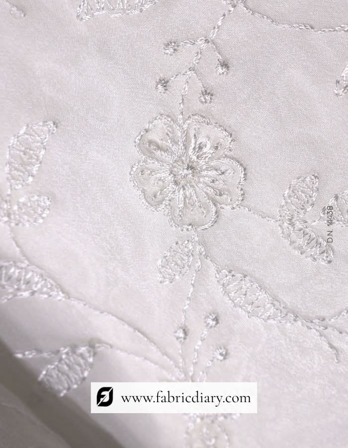  French Lace Fabric for Luxury Wedding Dresses