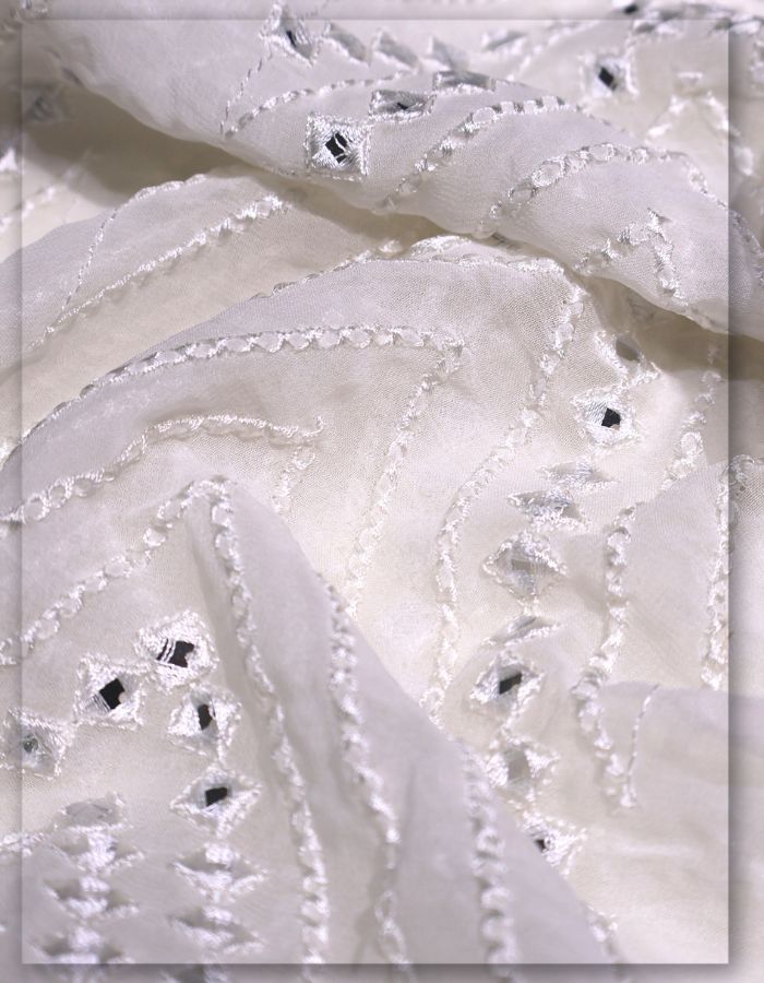 7mm Round Mirror Work Wavy Kali Embroidery Fabric