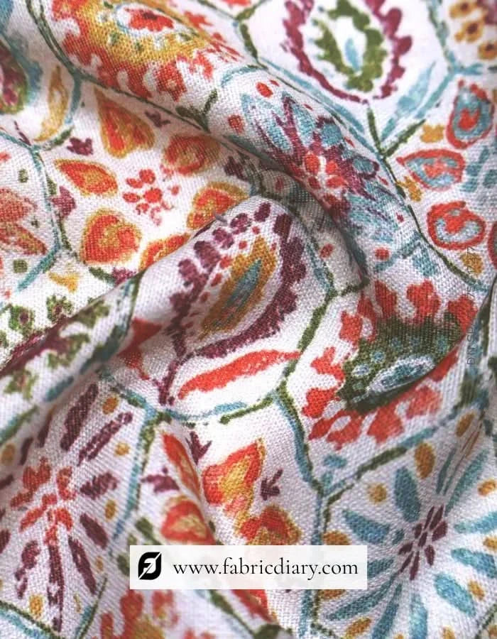 Ancient printed fabric in Madurai wholesale market